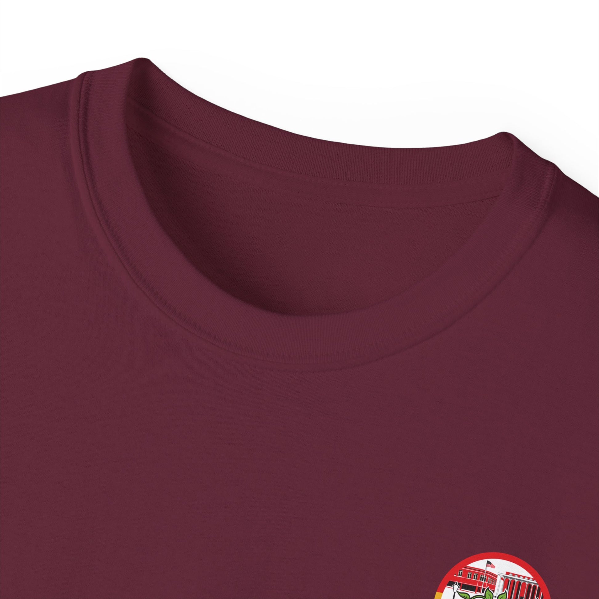 Laurel Urban Farms T-shirt with Crew Collar Neck in Maroon: Layers well with outerwear